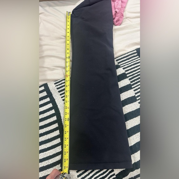 Lululemon flare leggings - Picture 4 of 5